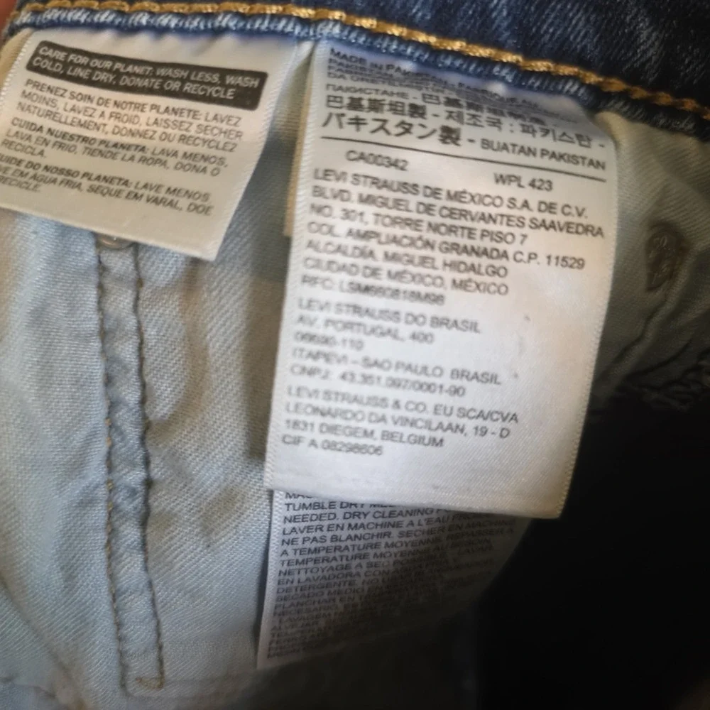 Levi's Jeans Men's Size 32/34 Medium Wash Blue Denim Straight Leg 541 Stretch